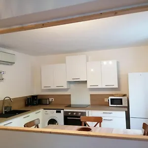 Neuf Pour 6 Personnes Appartement